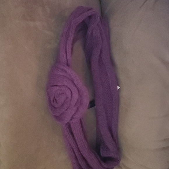 Scarf - Picture 3 of 6